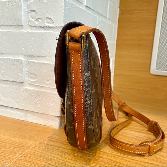 Louis Vuitton Authentic Monogram Chantilly Crossbody Bag - Picture 4 of 12